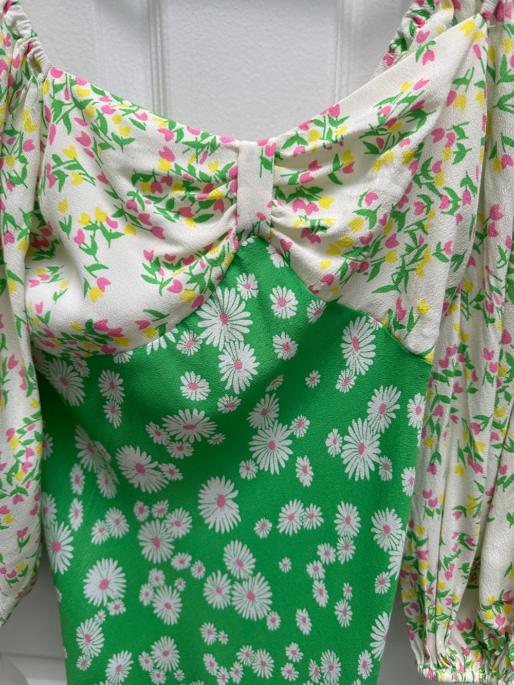 RIXO Green Daisy Maxi Dress with Cream & Pink Accents - Picture 4 of 4